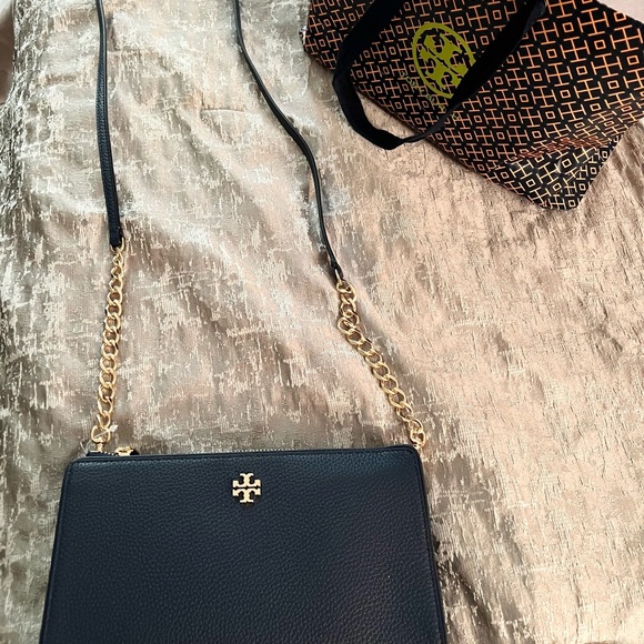 Authentic NWT Navy Tory Burch Crossbody - Picture 7 of 12